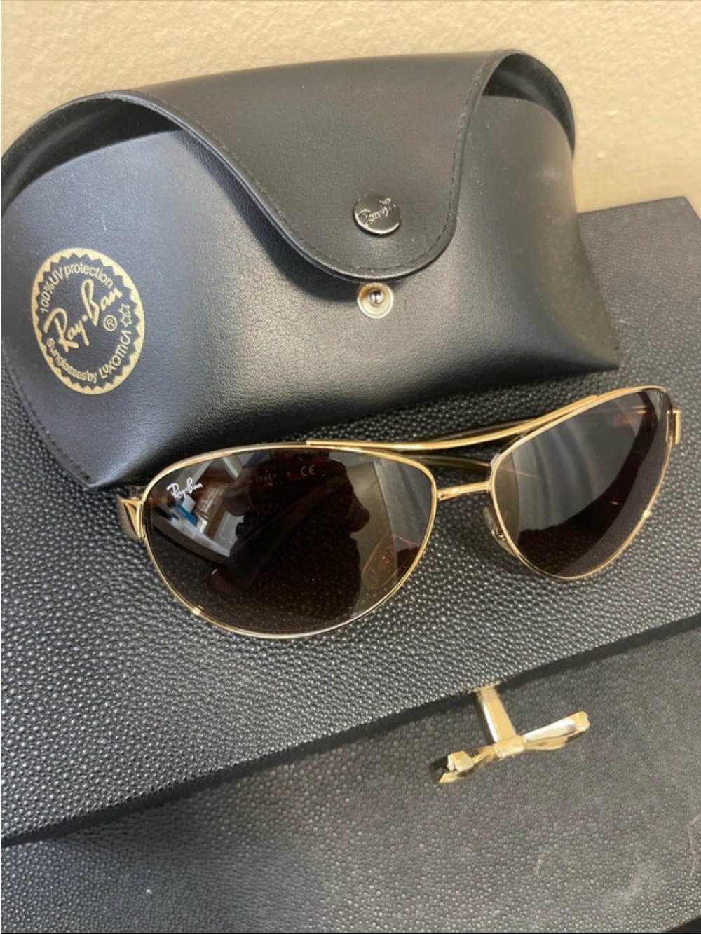 Ray-Ban Men’s Gold Frame Brown Lens Aviator Sunglasses